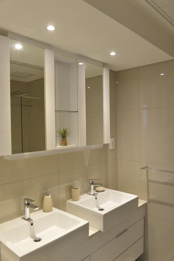 Urban Awe Apartment-Itowers 23Rd Floor غابورون المظهر الخارجي الصورة